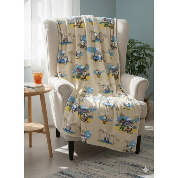 Peanuts SNOOPY Tropical Escape 50inx70in Soft Plush Home Throw Blanket Collectio - Picture 10 of 11